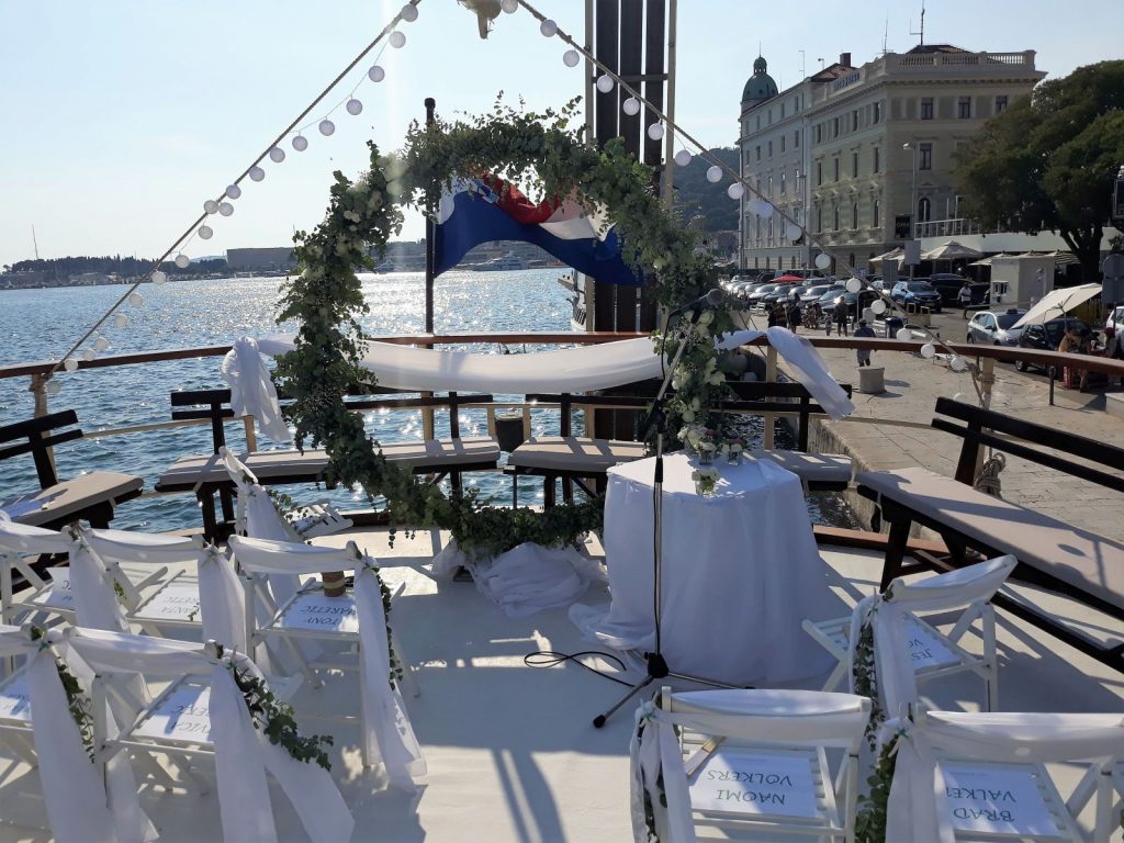 Polaris – Wedding Boat Venue