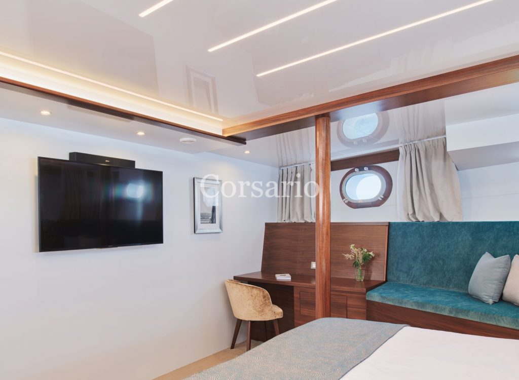 Corsario – Luxury Sailing Yacht