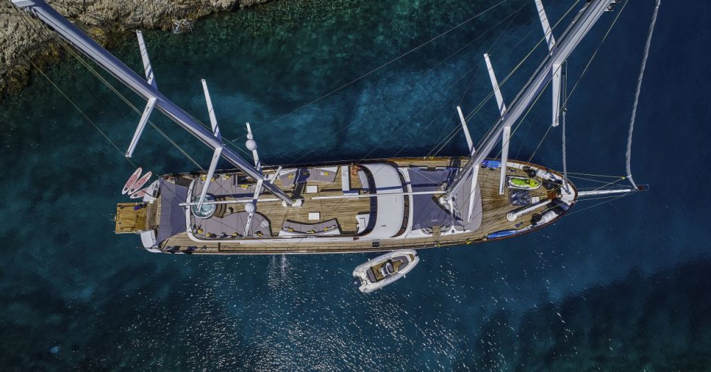 Lady Gita – Luxury Sailing Yacht