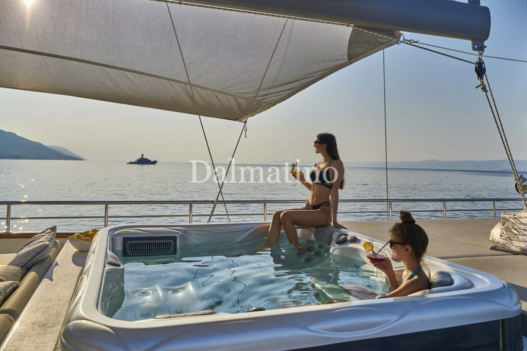 Dalmatino – Luxury Sailing Yacht