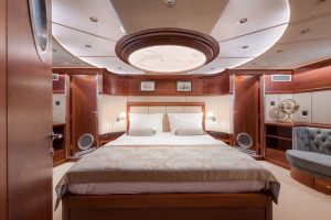 Lady Gita – Luxury Sailing Yacht