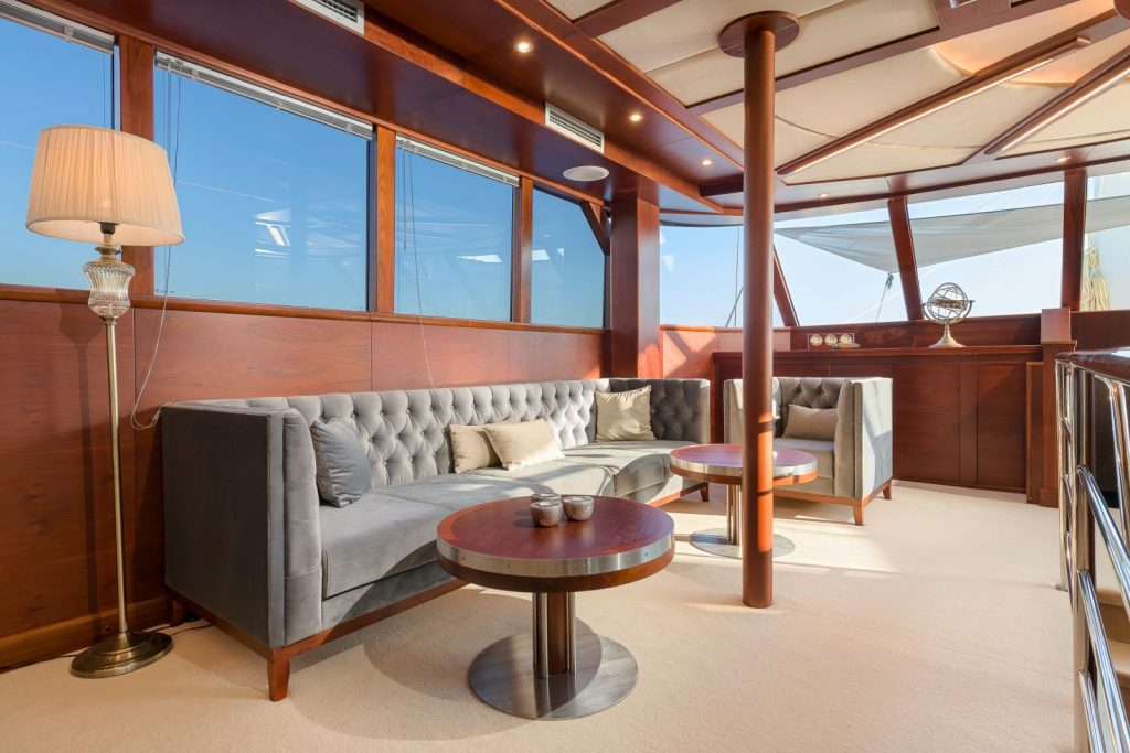 Lady Gita – Luxury Sailing Yacht