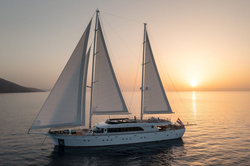 Love Story – Luxury Sailing Yacht