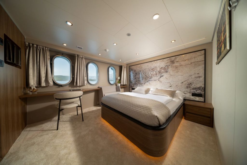 Olimp – Luxury Motor Yacht