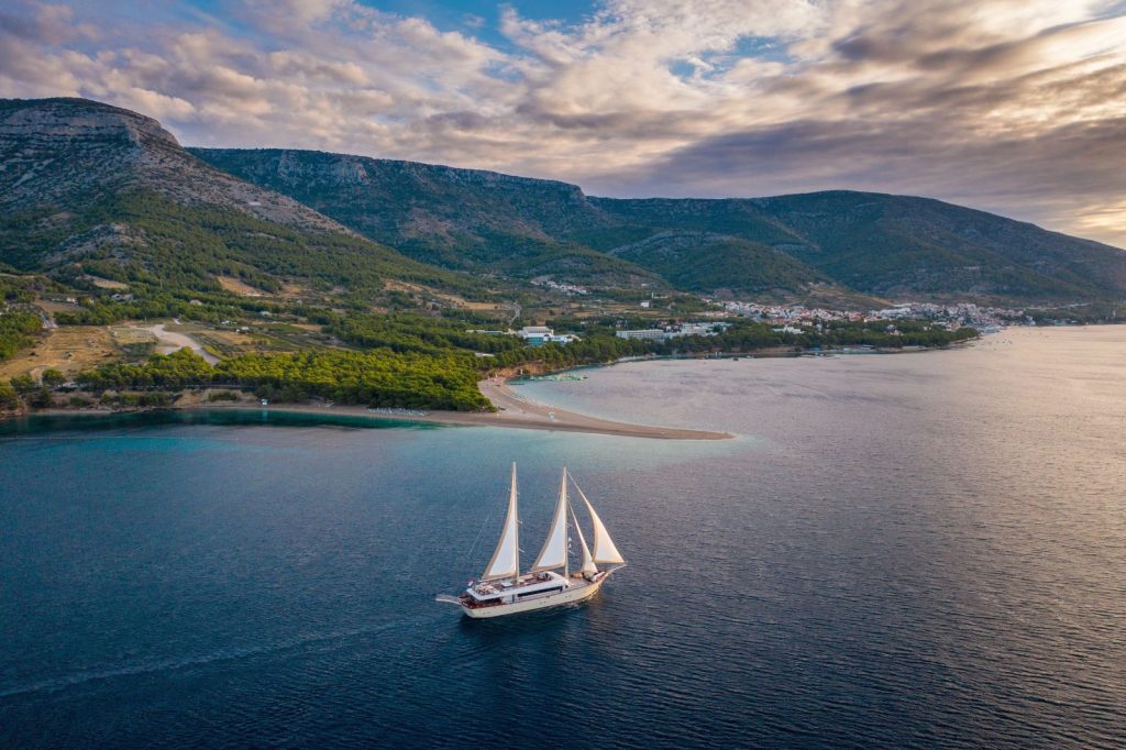 Son de Mar – Luxury Sailing Yacht