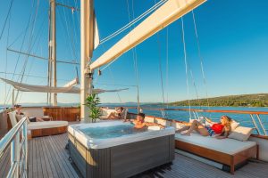 Son de Mar – Luxury Sailing Yacht