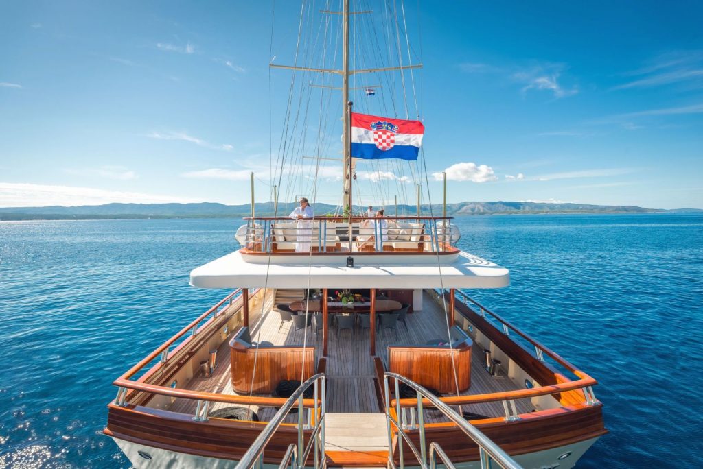 Son de Mar – Luxury Sailing Yacht