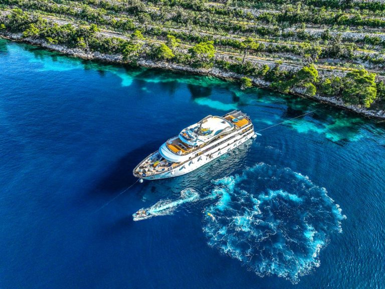 M/S Aretha